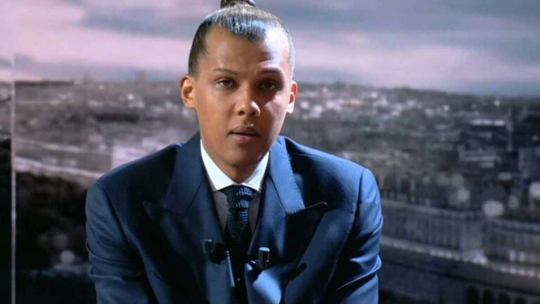 Du jamais vu à la télé ! La performance unique de Stromae au Journal de 20 Heures de TF1 déclenche l’admiration et cartonne!